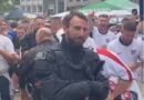 Video: Englische Fans singen ein Ständchen für deutschen Polizisten